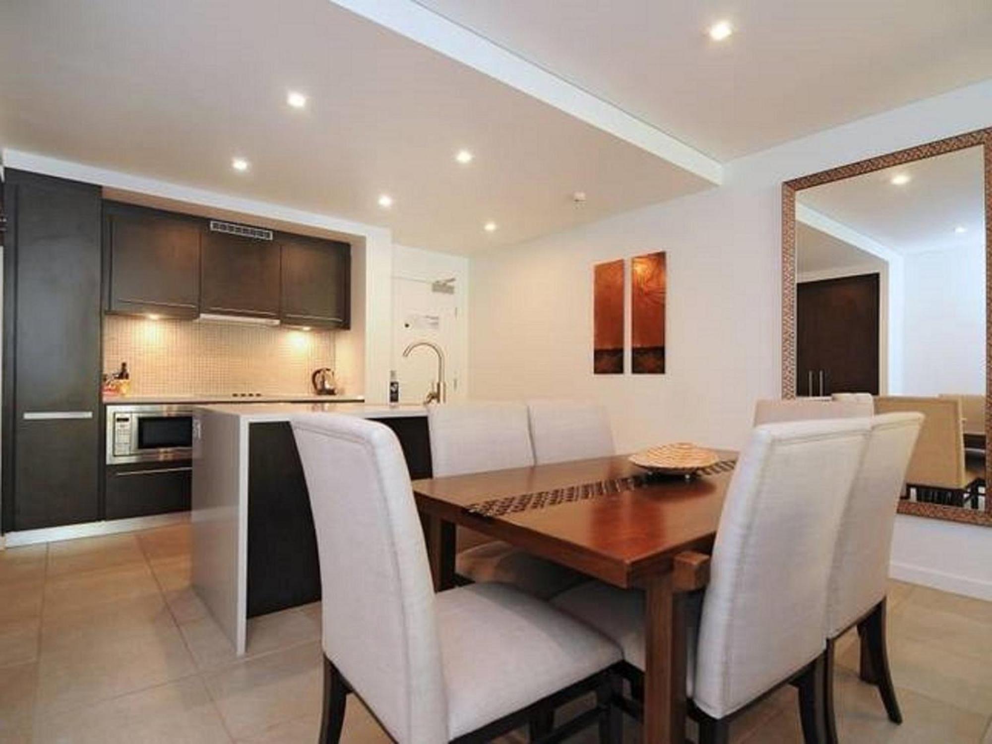Luxury Apartments At Temple Resort And Spa Port Douglas Bilik gambar