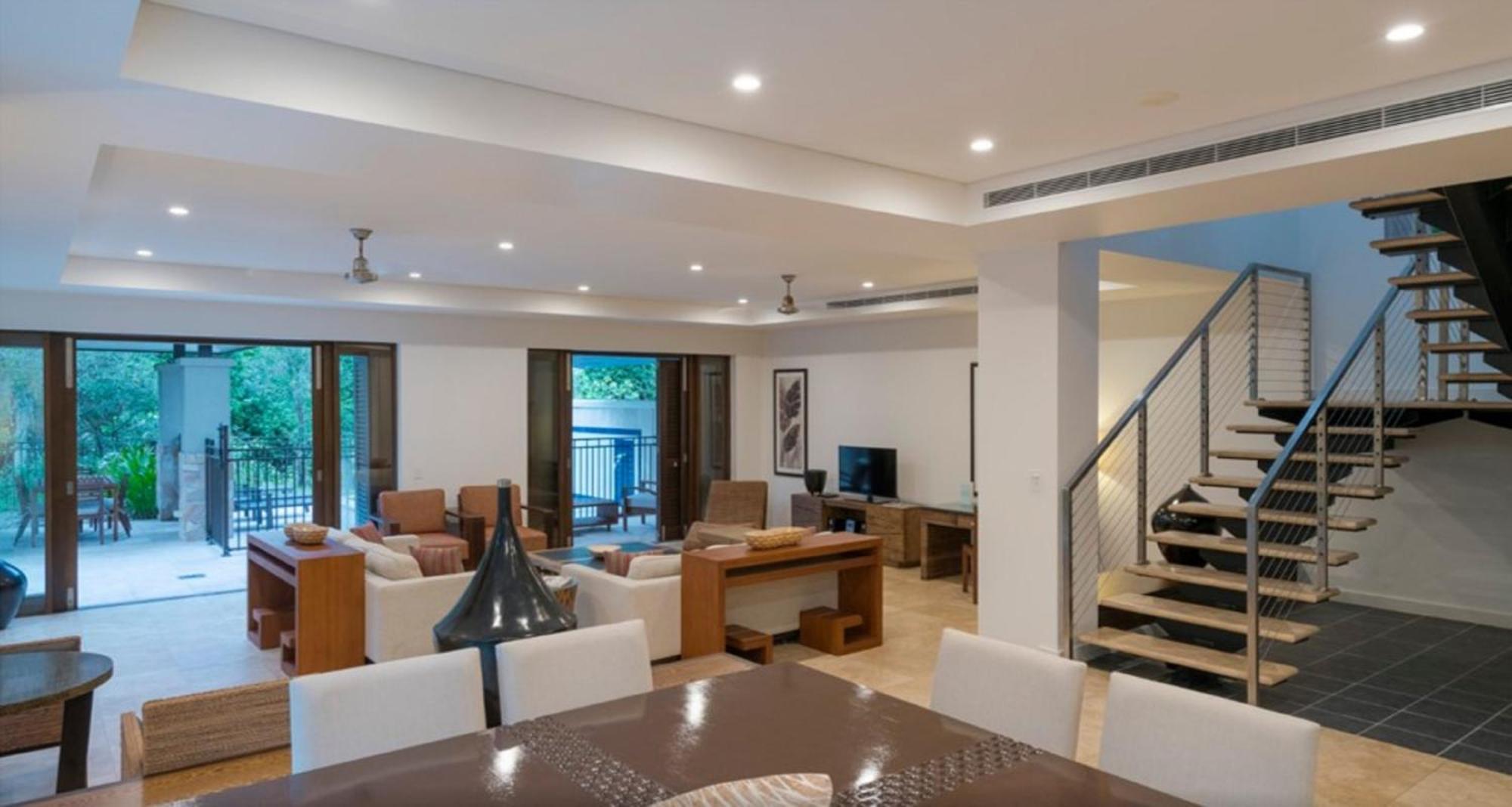 Luxury Apartments At Temple Resort And Spa Port Douglas Bilik gambar