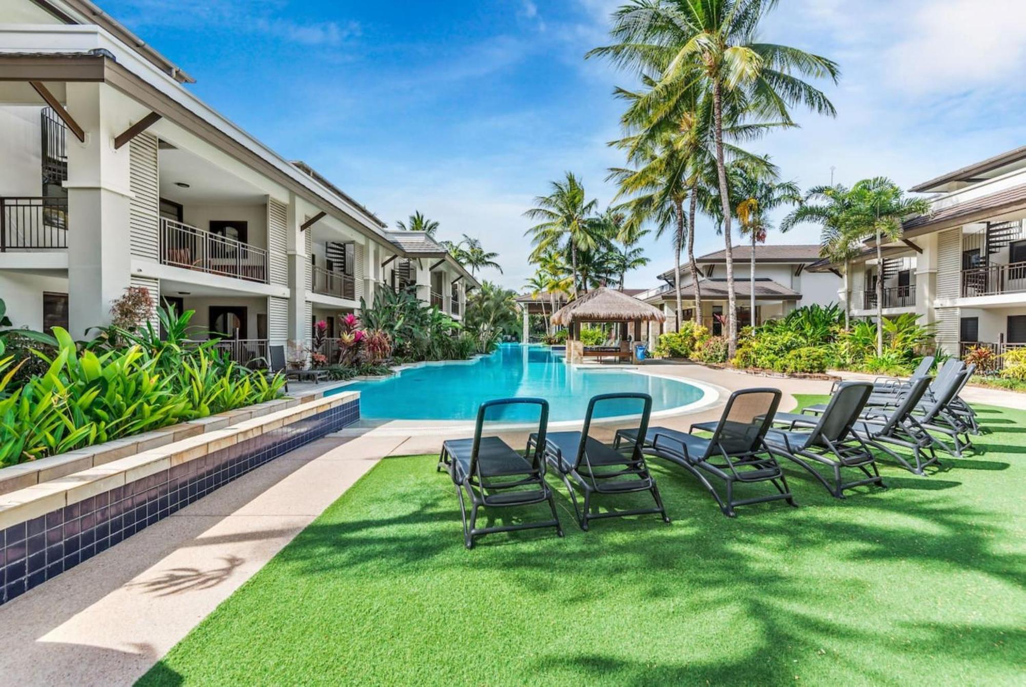 Luxury Apartments At Temple Resort And Spa Port Douglas Bilik gambar